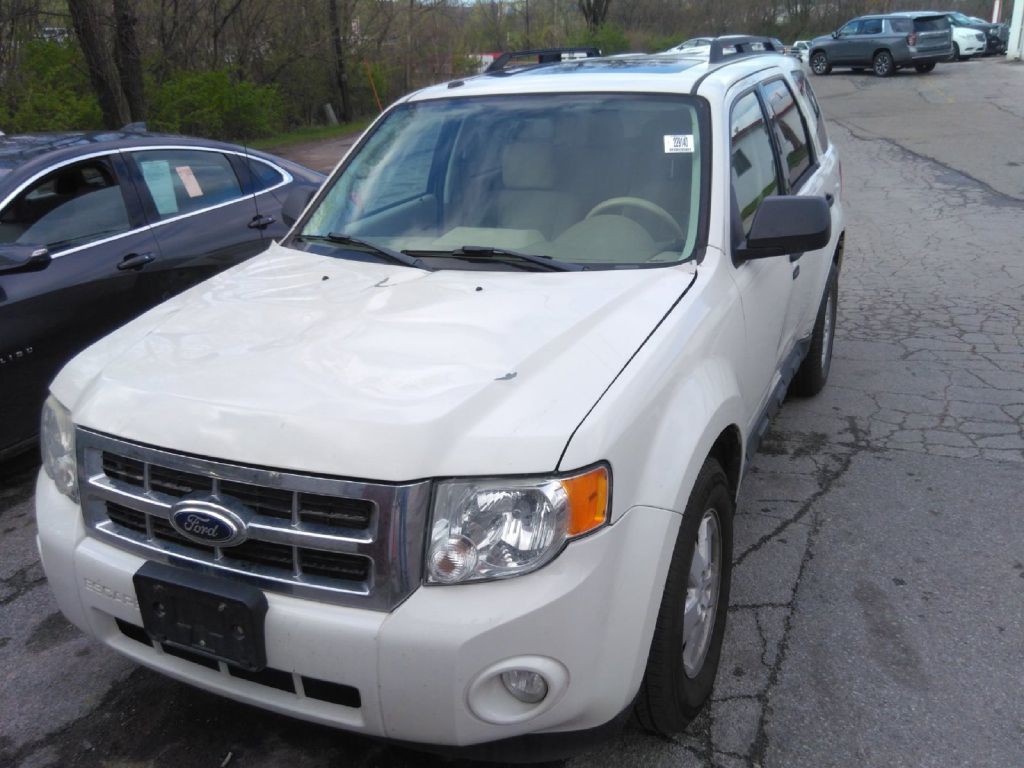 2010 Ford Escape Image 1