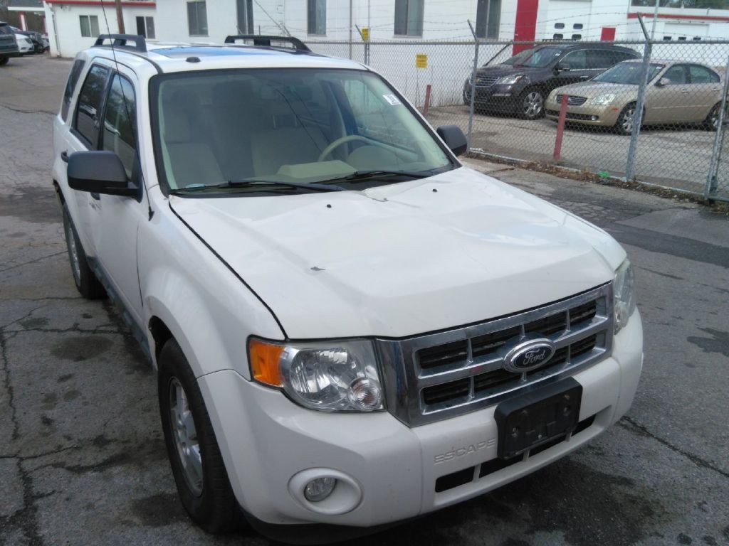 2010 Ford Escape Image 2