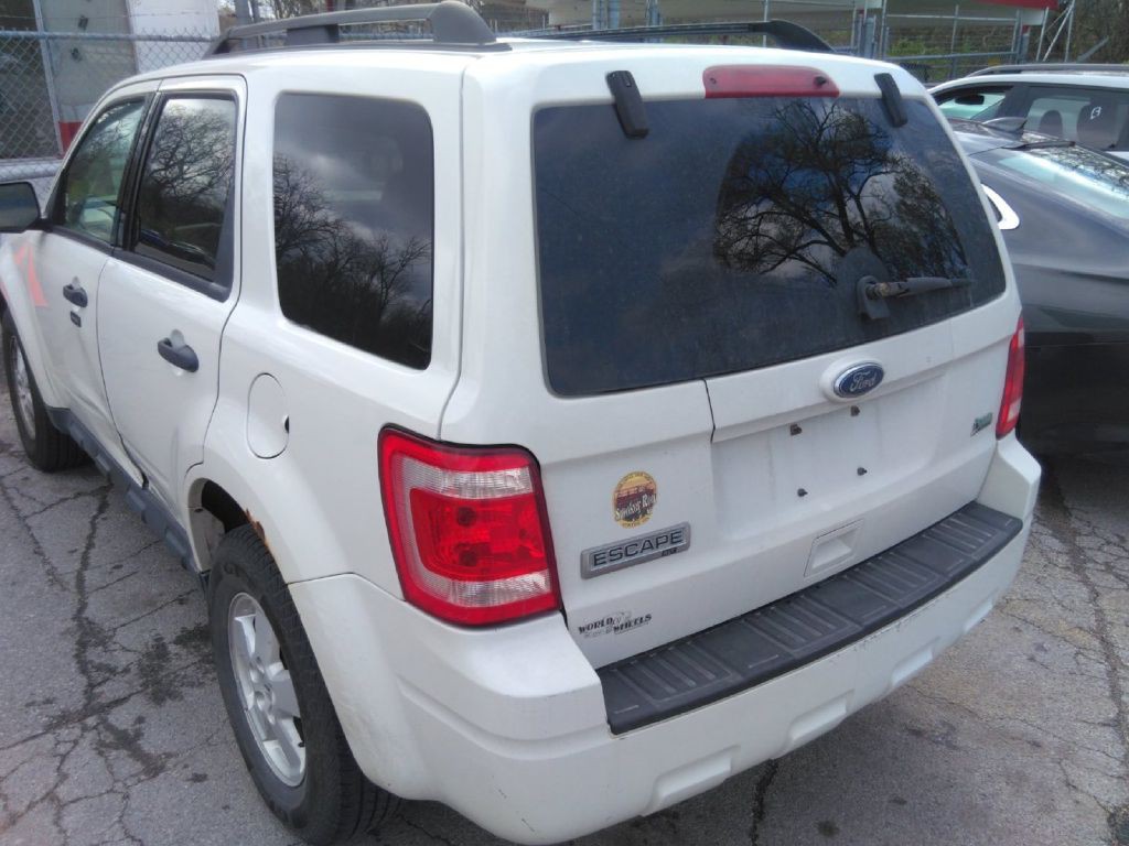 2010 Ford Escape Image 4