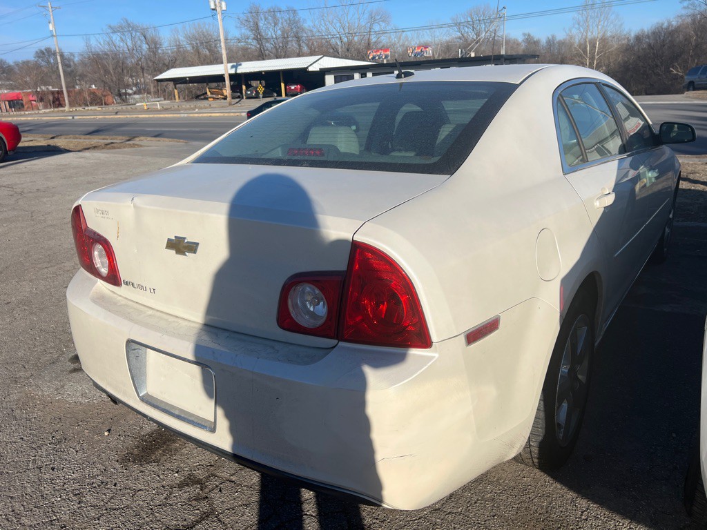 2010 Chevrolet Malibu Image 5