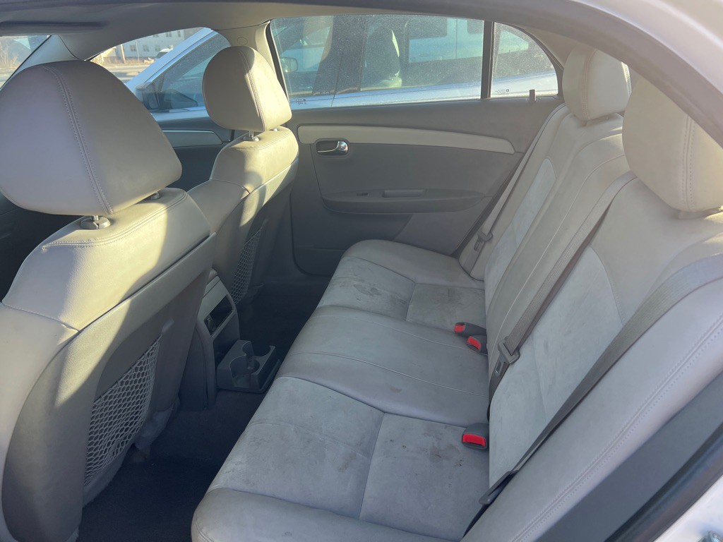2010 Chevrolet Malibu Image 7