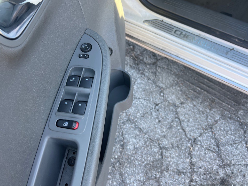 2010 Chevrolet Malibu Image 9