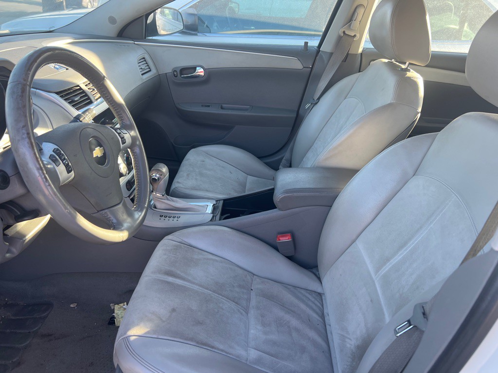 2010 Chevrolet Malibu Image 13