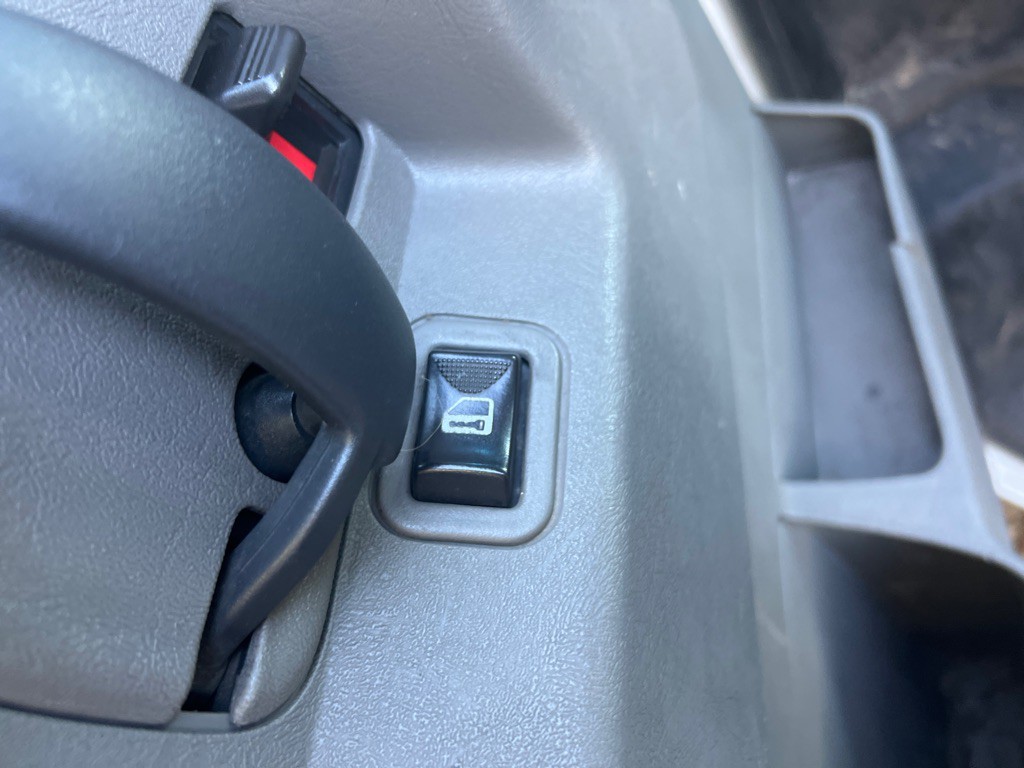 2020 Chevrolet Express Image 9