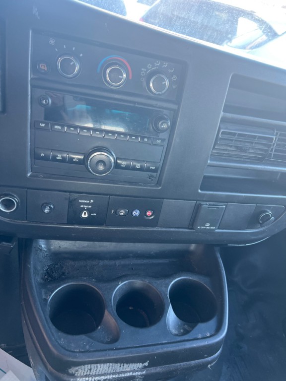 2020 Chevrolet Express Image 11