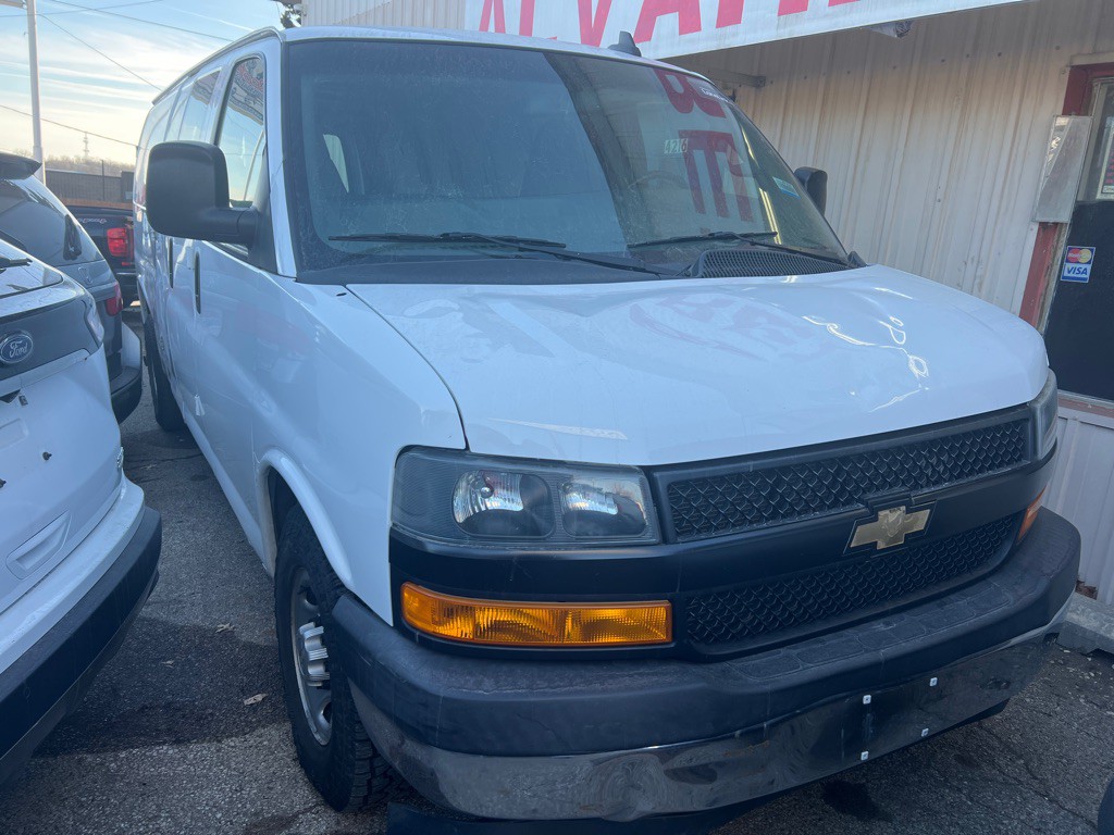 2020 Chevrolet Express Image 2