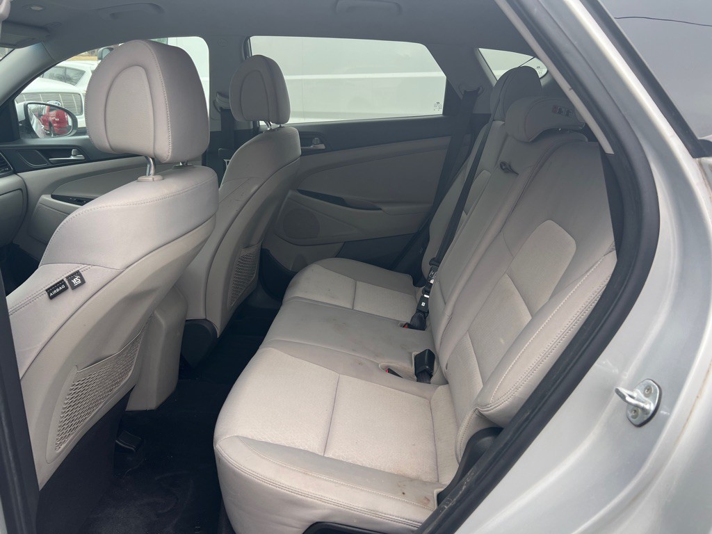 2017 Hyundai Tucson Image 8