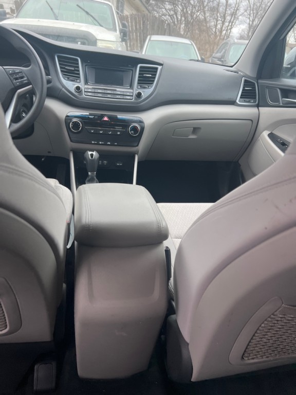 2017 Hyundai Tucson Image 9