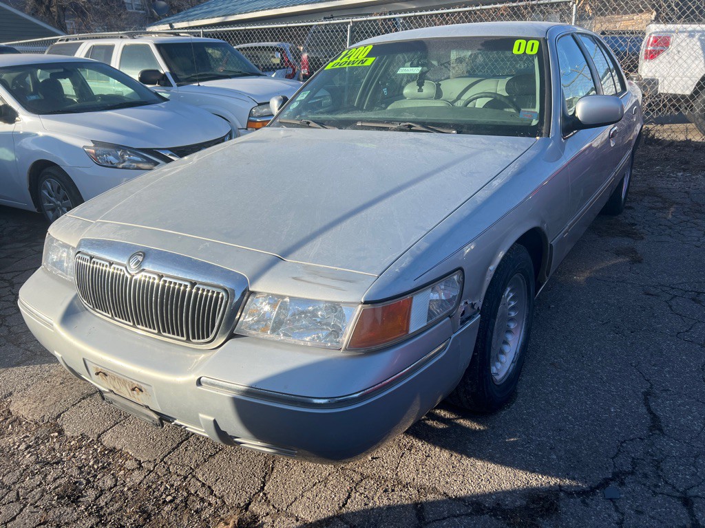2000 Mercury Grand Marquis Image 1