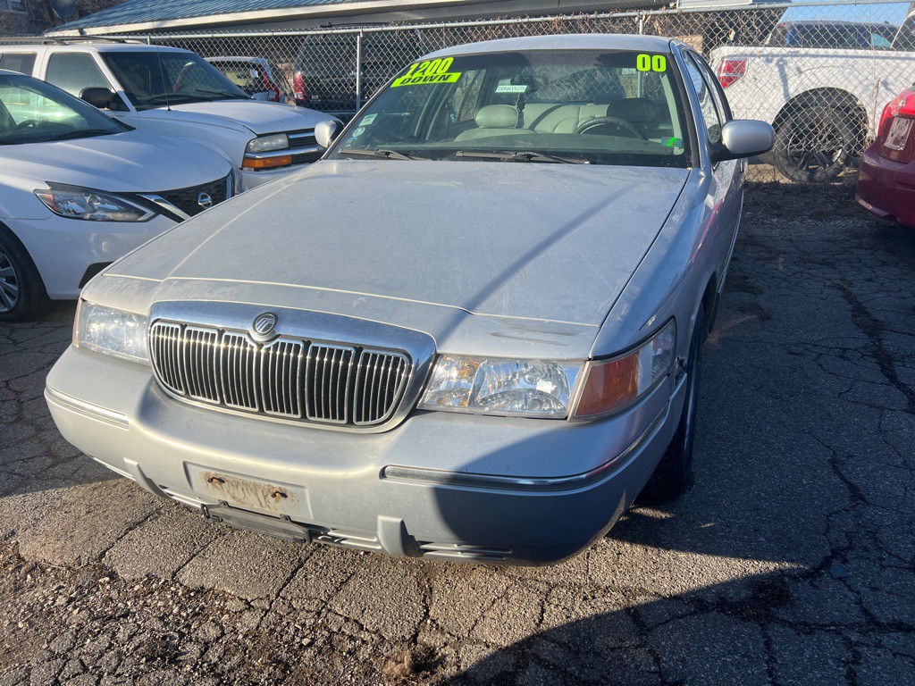 2000 Mercury Grand Marquis Image 2