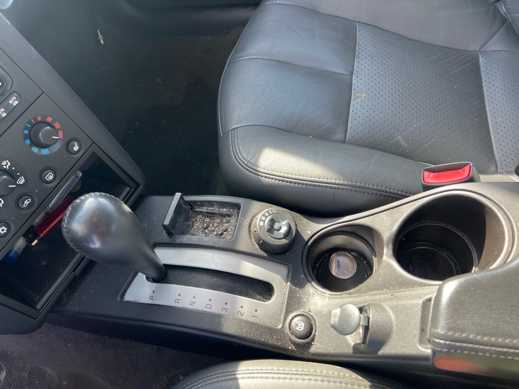 2004 Pontiac Grand Prix Image 16