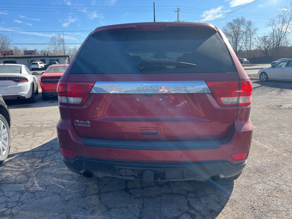 2011 Jeep Grand Cherokee Image 4