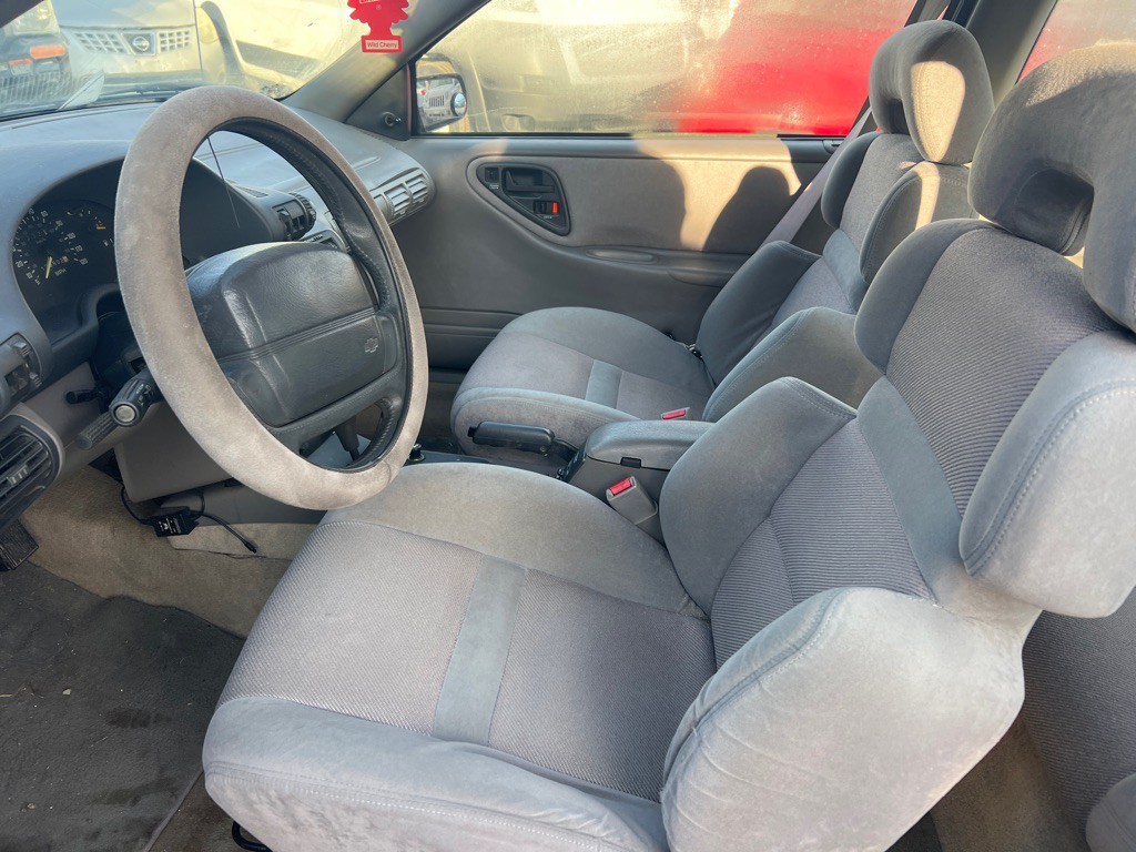 1996 Chevrolet Beretta Image 8