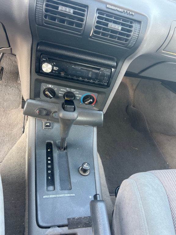 1996 Chevrolet Beretta Image 10