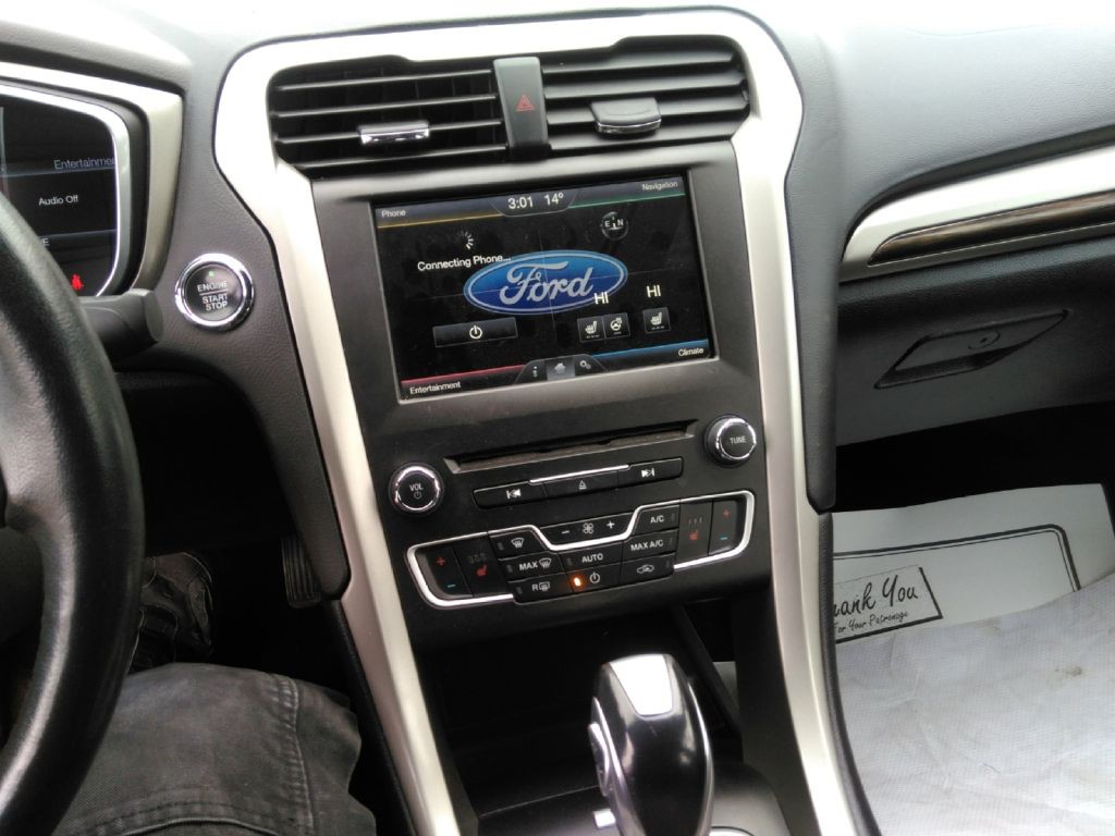 2016 Ford Fusion Image 4