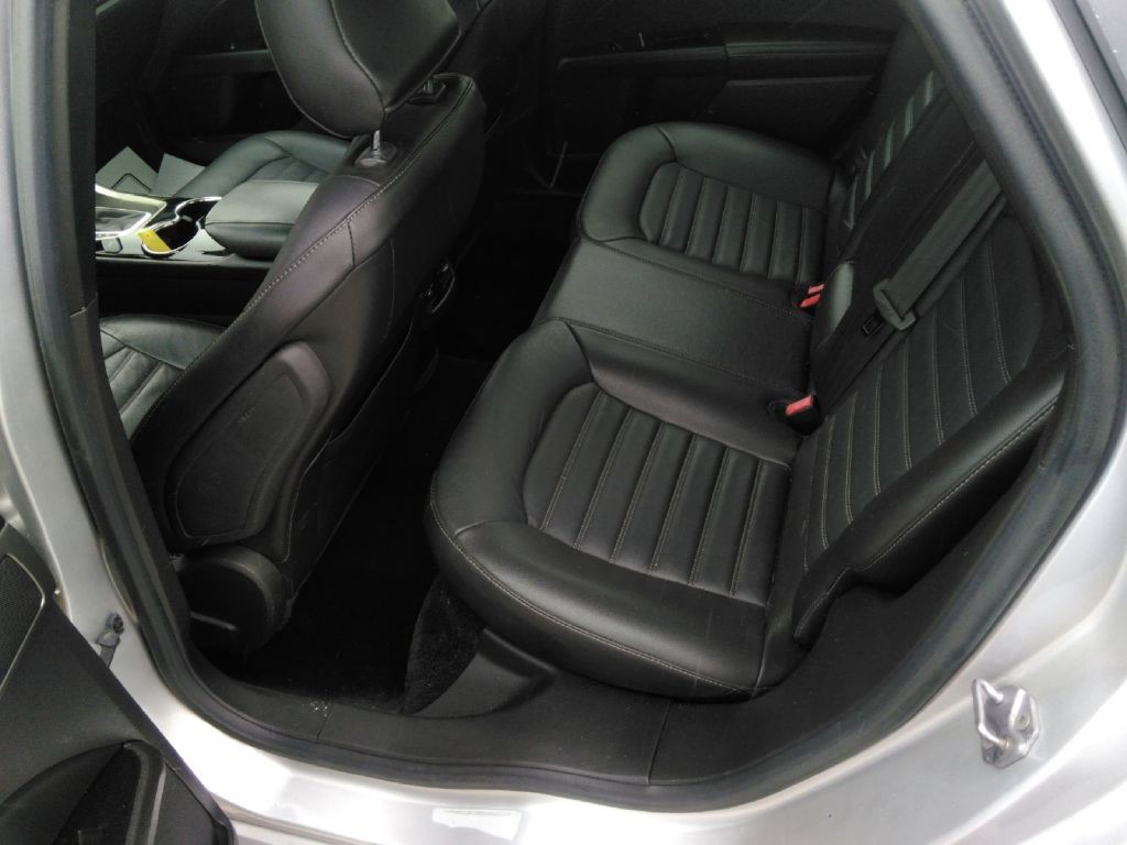 2016 Ford Fusion Image 6