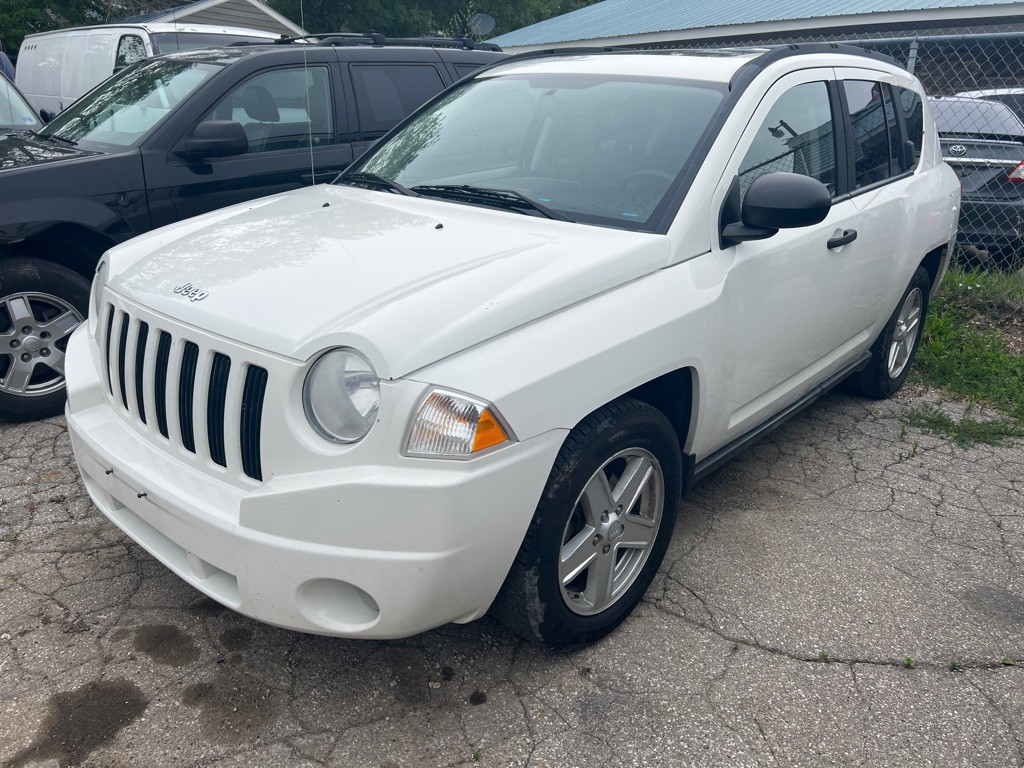 2007 Jeep Compass Image 2