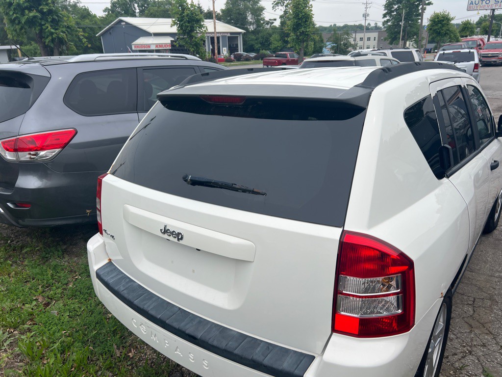 2007 Jeep Compass Image 4