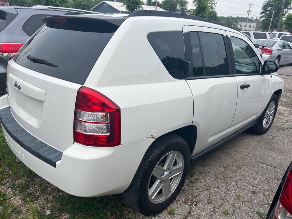 2007 Jeep Compass Image 5