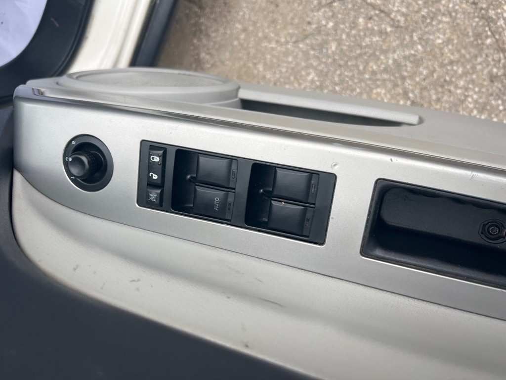 2007 Jeep Compass Image 10