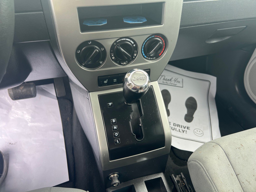 2007 Jeep Compass Image 11