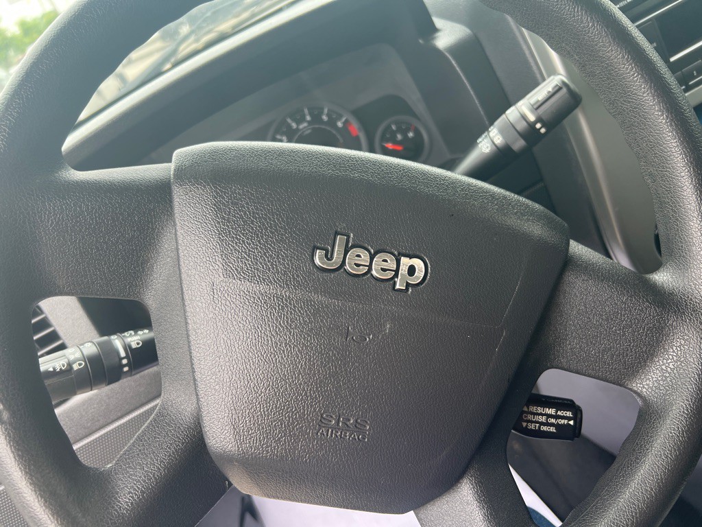 2007 Jeep Compass Image 13
