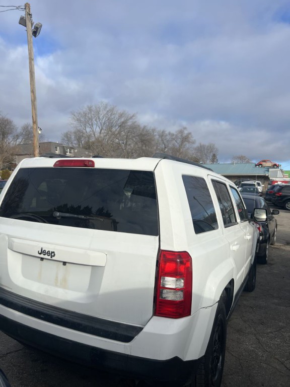 2016 Jeep Patriot Image 2