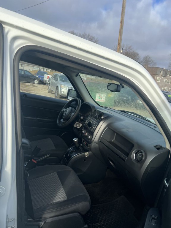 2016 Jeep Patriot Image 4