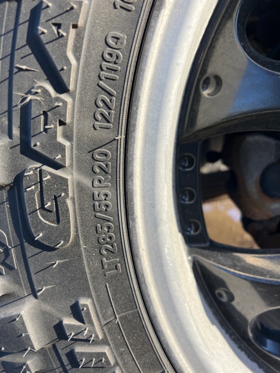 2006 HUMMER H3 Image 10