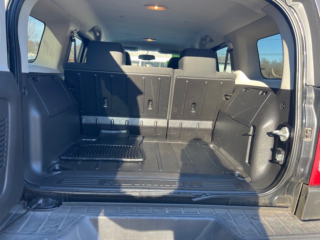 2006 HUMMER H3 Image 12