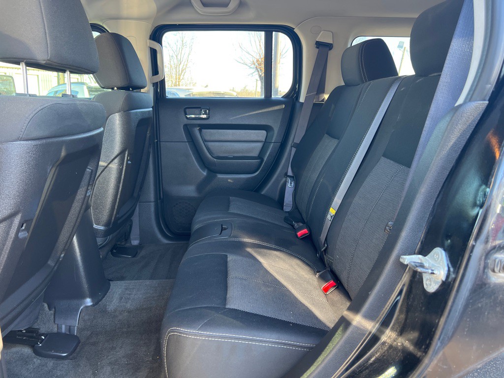 2006 HUMMER H3 Image 16