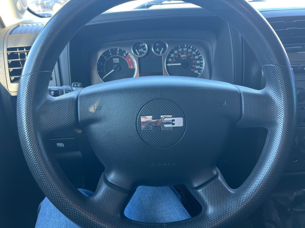 2006 HUMMER H3 Image 25
