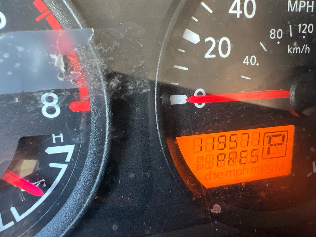 2015 Nissan Frontier Image 13