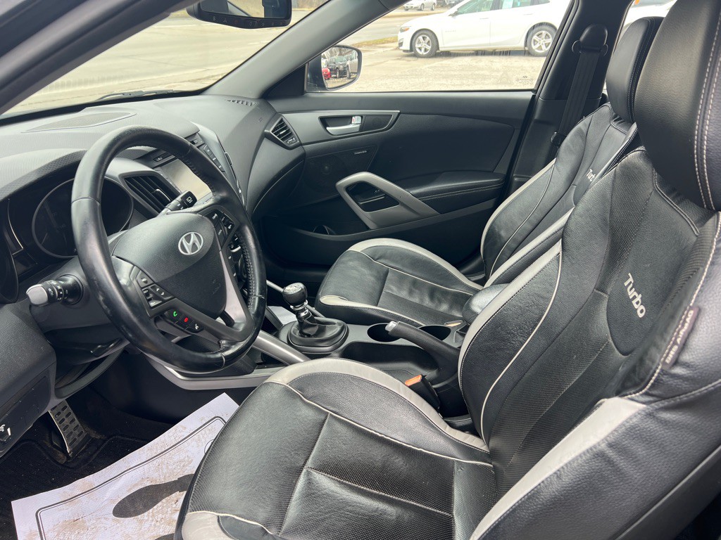 2014 Hyundai Veloster Image 10