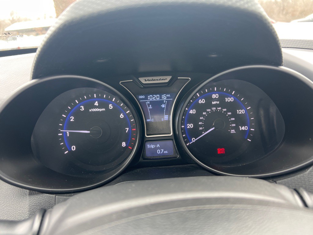 2014 Hyundai Veloster Image 16