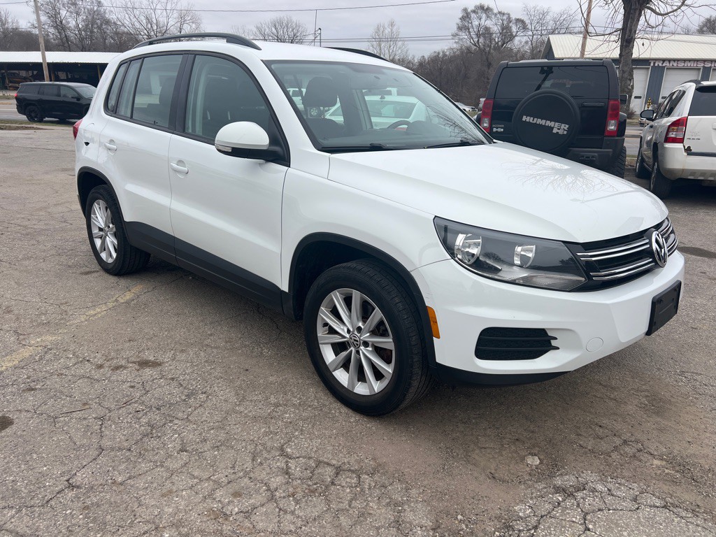 2017 Volkswagen Tiguan Image 3