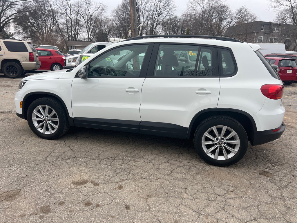 2017 Volkswagen Tiguan Image 8