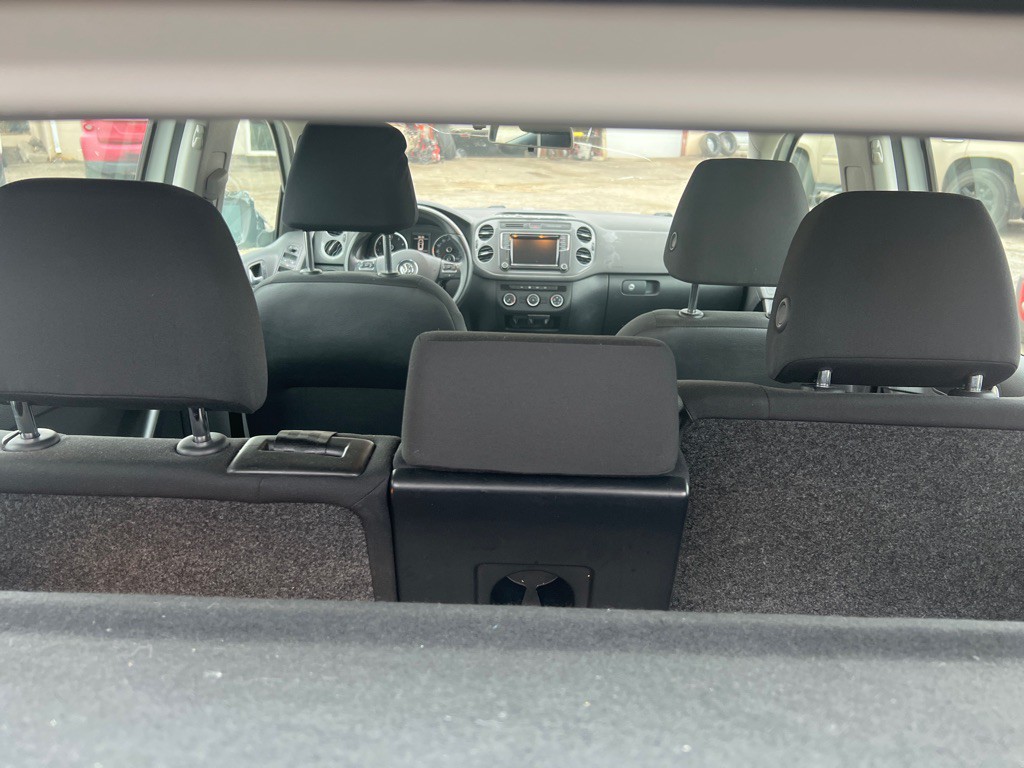 2017 Volkswagen Tiguan Image 12