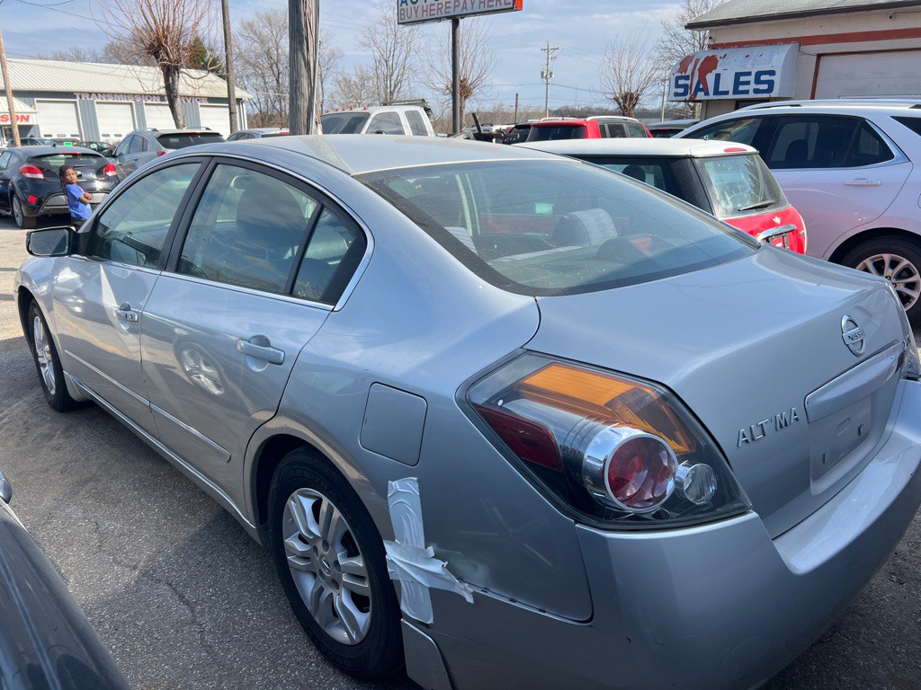 2011 Nissan Altima Image 5