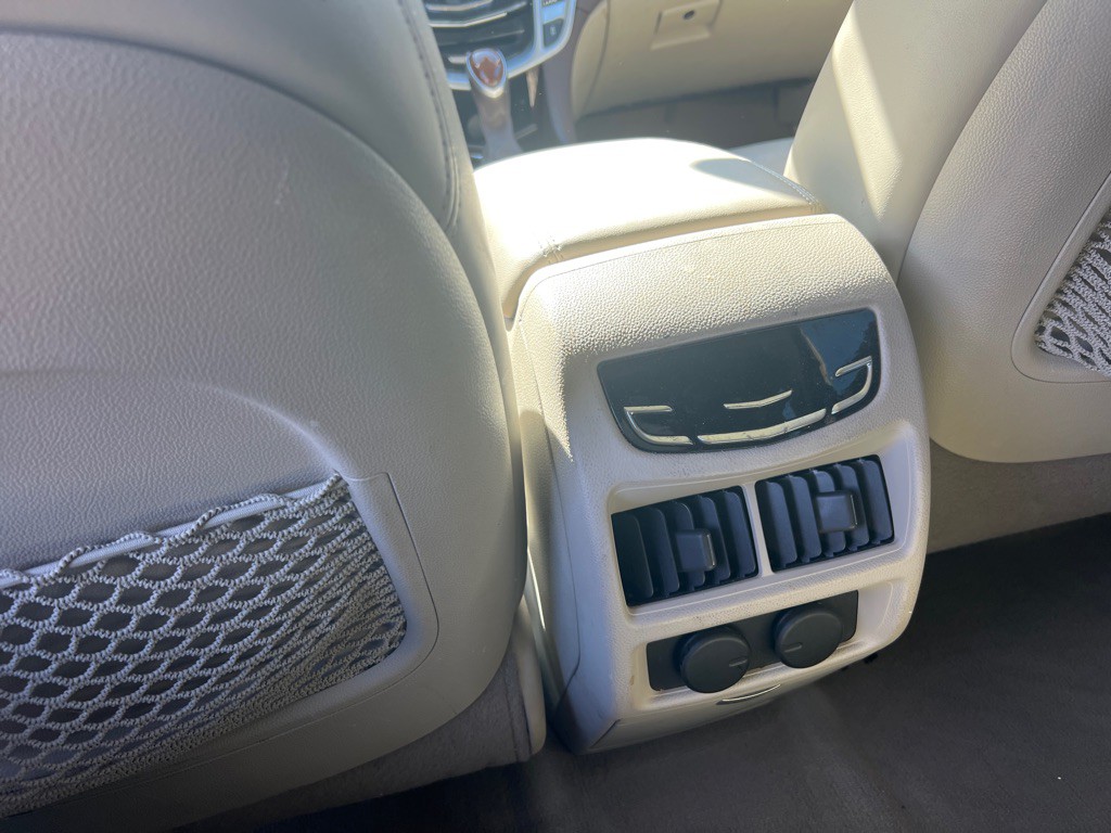 2013 Cadillac SRX Image 11
