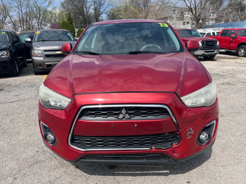 2013 Mitsubishi Outlander Image 1