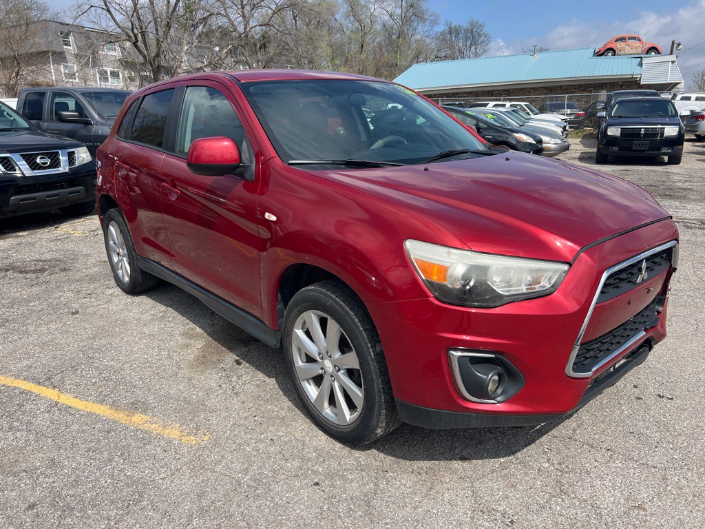 2013 Mitsubishi Outlander Image 3