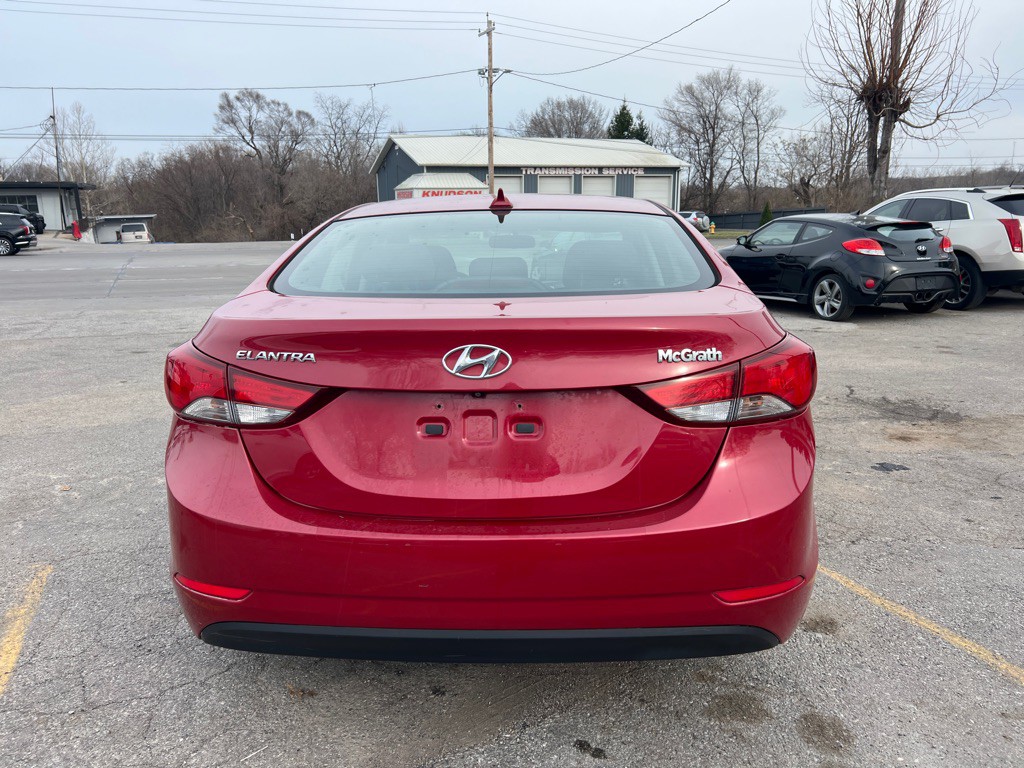 2016 Hyundai Elantra Image 4