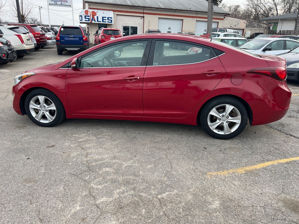 2016 Hyundai Elantra Image 8