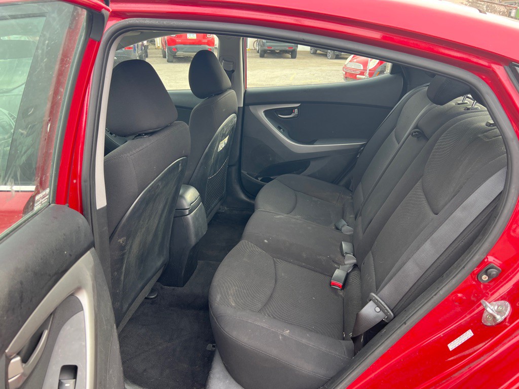 2016 Hyundai Elantra Image 9