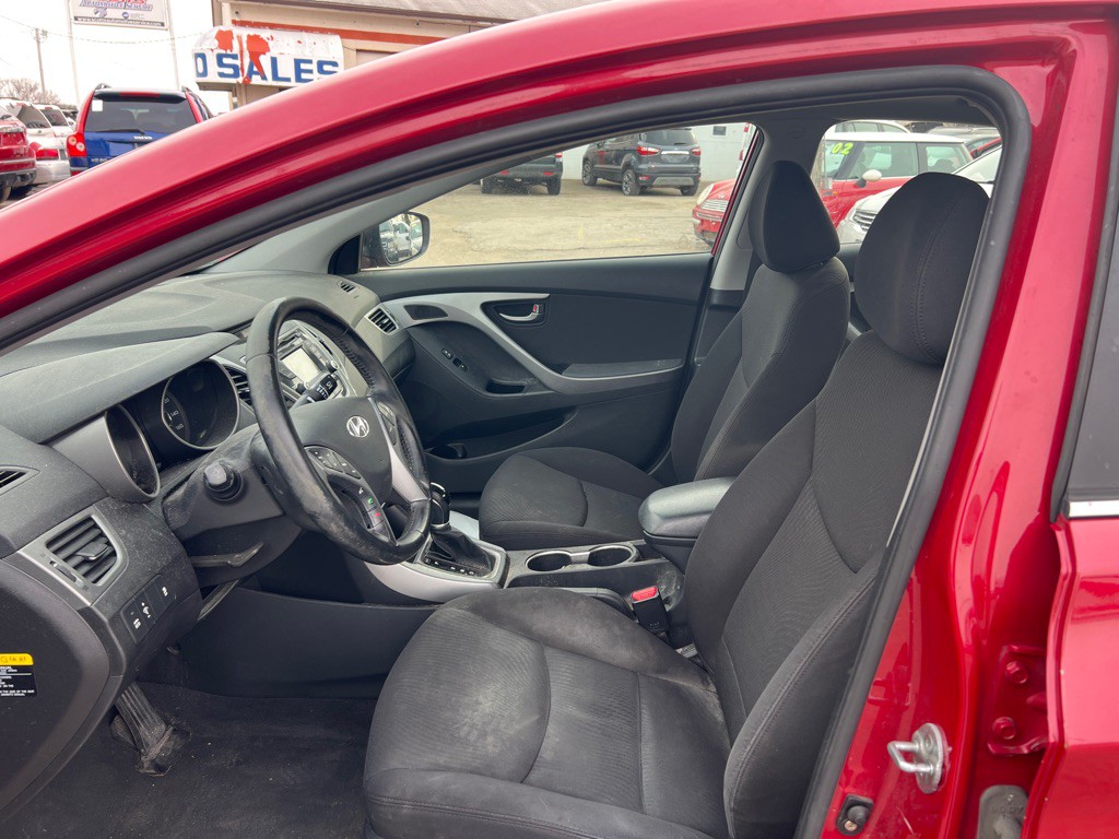 2016 Hyundai Elantra Image 13