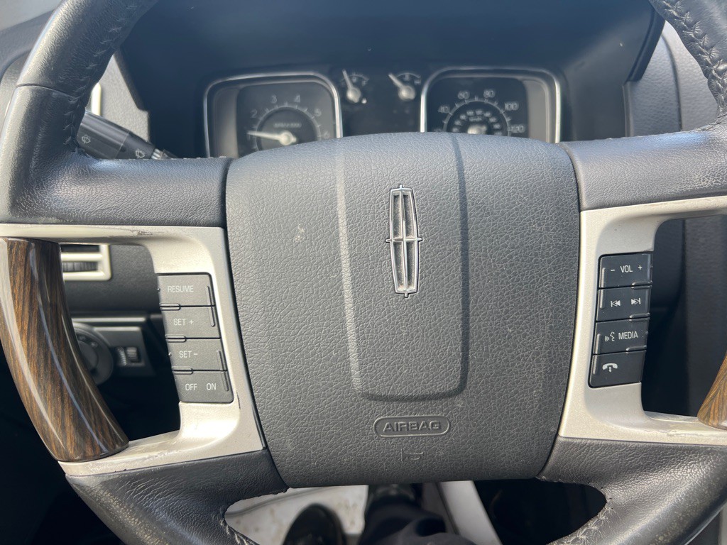 2010 Lincoln MKX Image 23