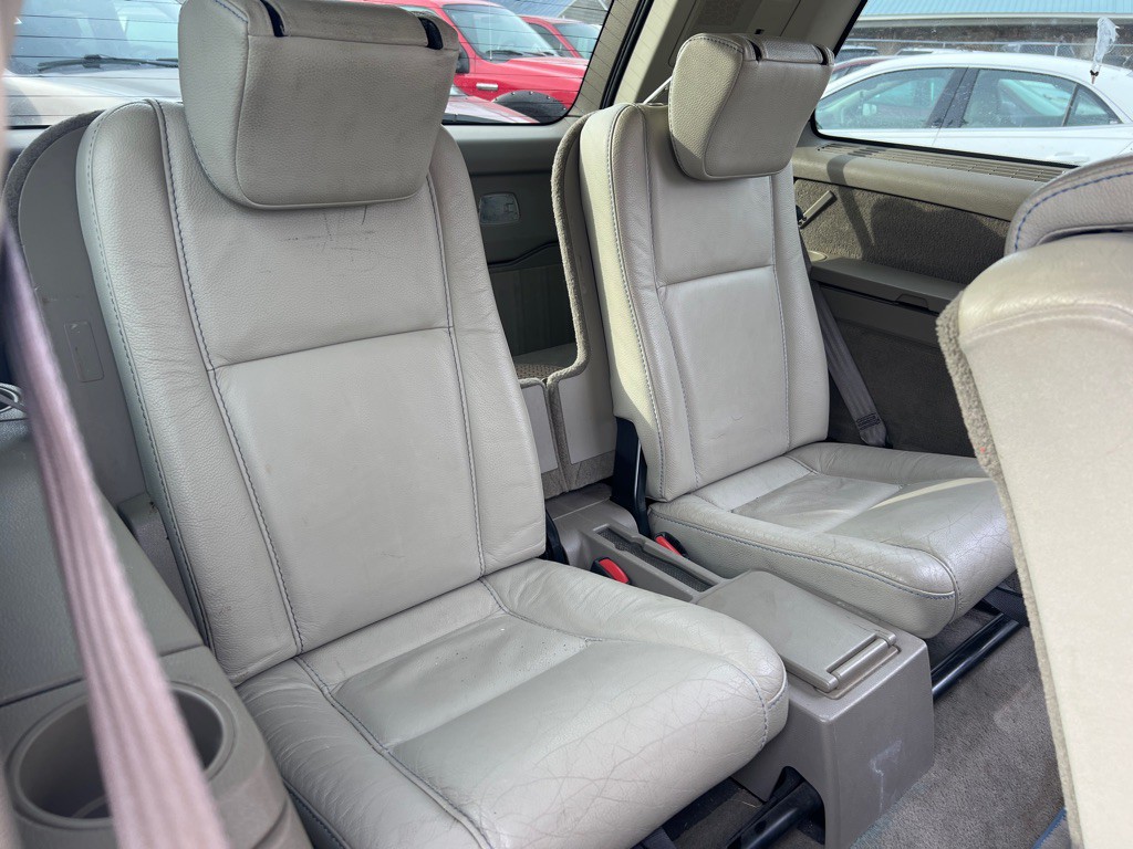 2006 Volvo XC90 Image 11