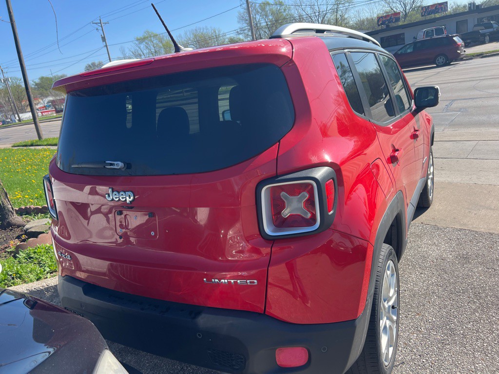 2015 Jeep Renegade Image 6