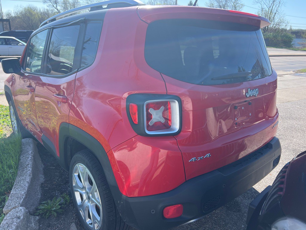 2015 Jeep Renegade Image 8
